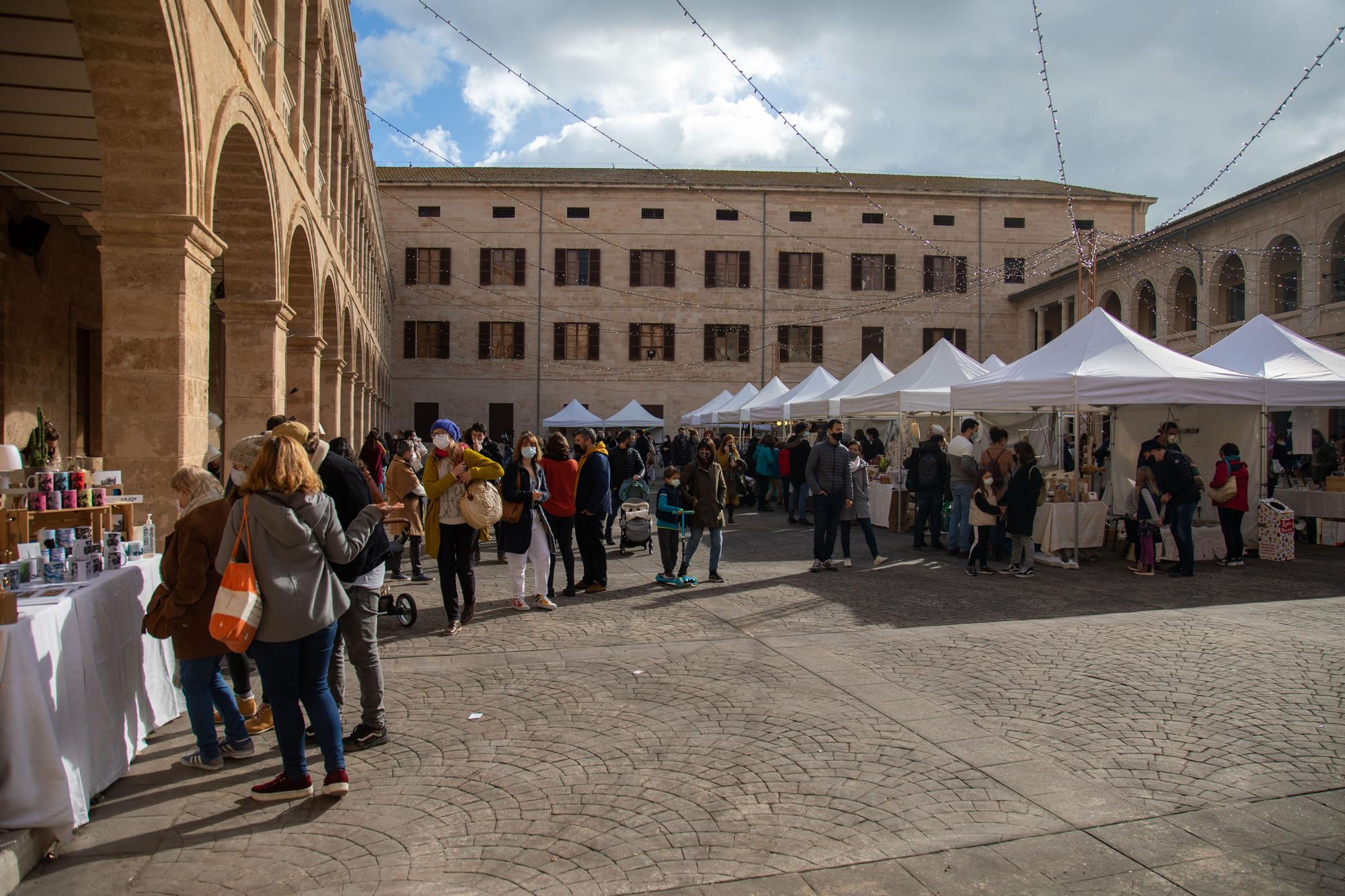 Artesanía y diseño en el Rata Market de Navidad