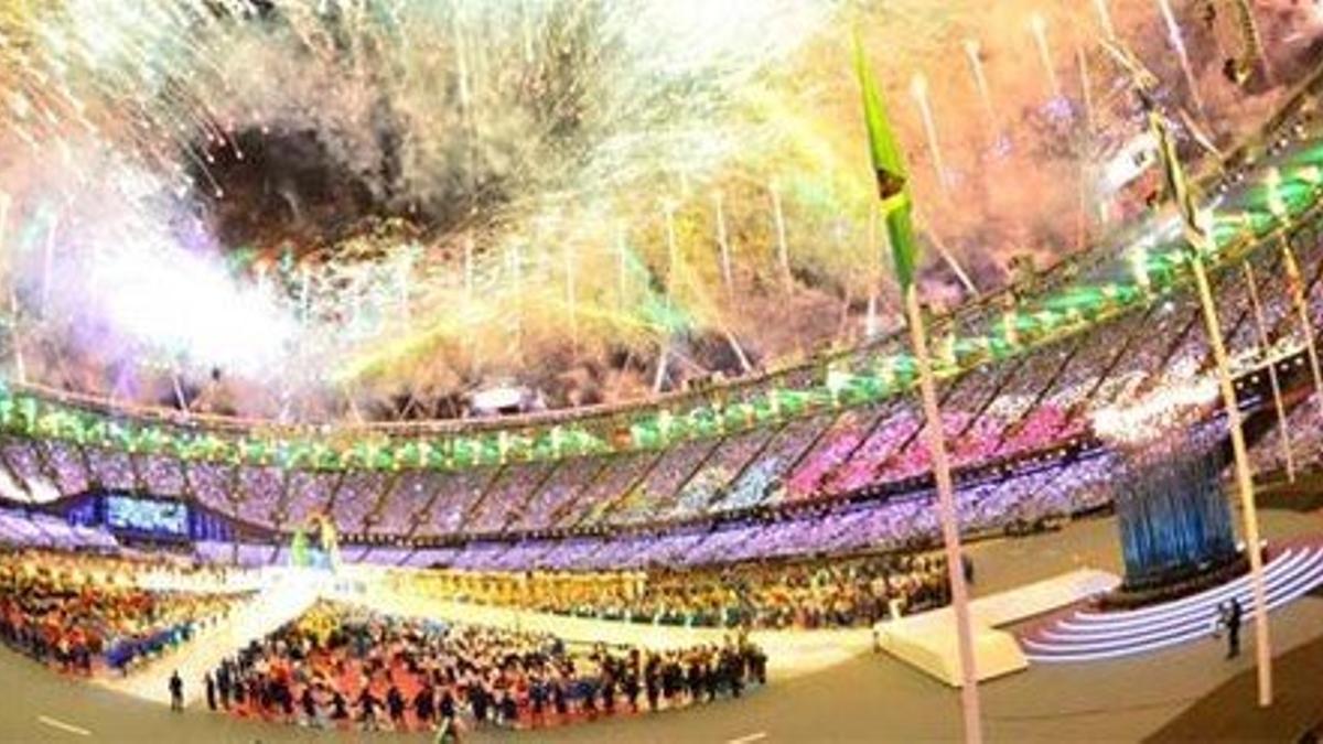 La ceremonia de clausura de Londres 2012 estuvo repleta de luz, color y música