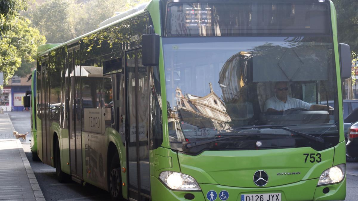 Autobús de Aucorsa.