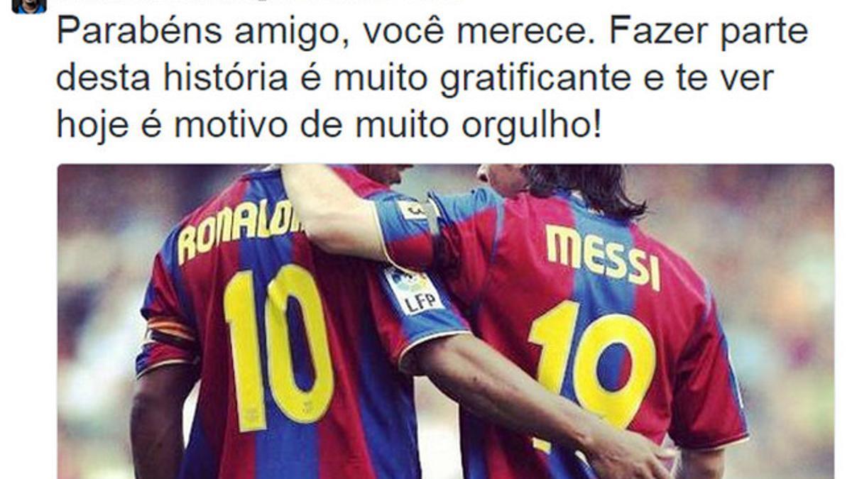 Captura del tweet de felicitación de Ronaldinho a Messi