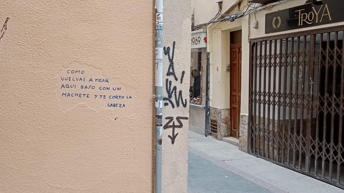 Pintada con la &quot;amenaza&quot; en esta calle de Zamora