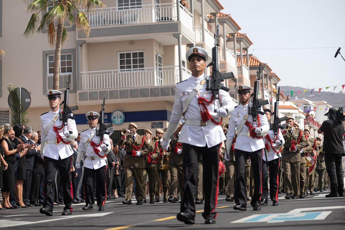 Parada militar de las fiestas de Candelaria, en una edición anterior.