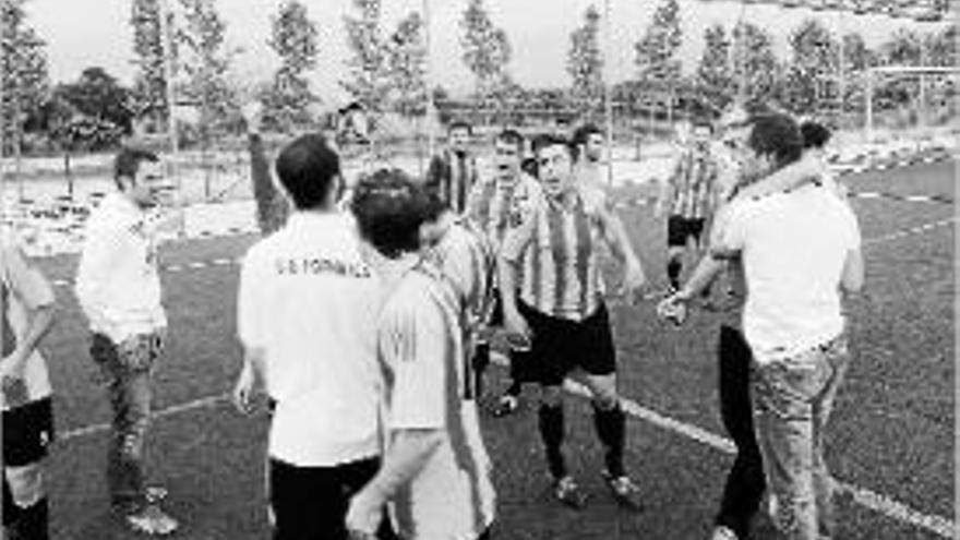 Futbol El Fornells puja a Segona Catalana