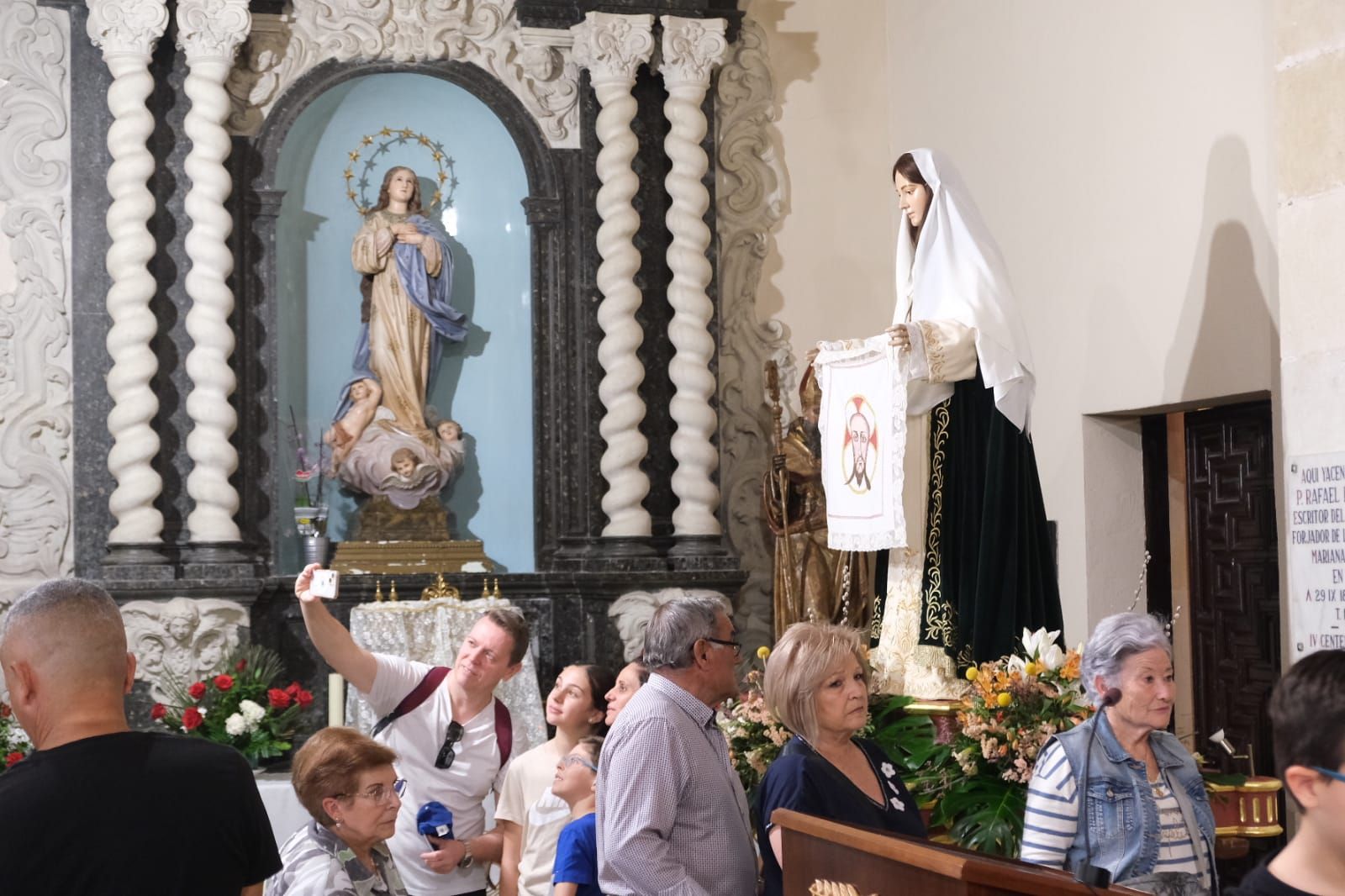 Este es el ambiente de Santa Faz en el último día del puente