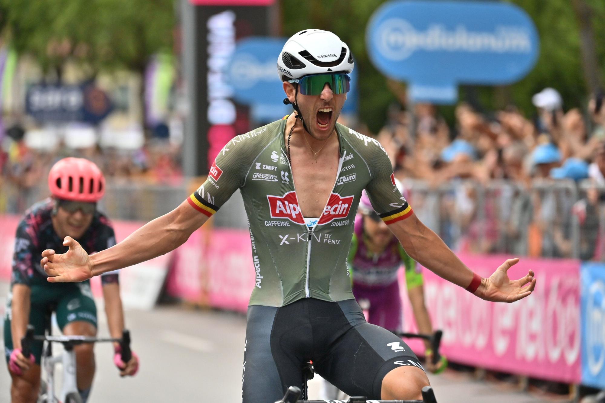 De Bondt gana la 18ª etapa del Giro