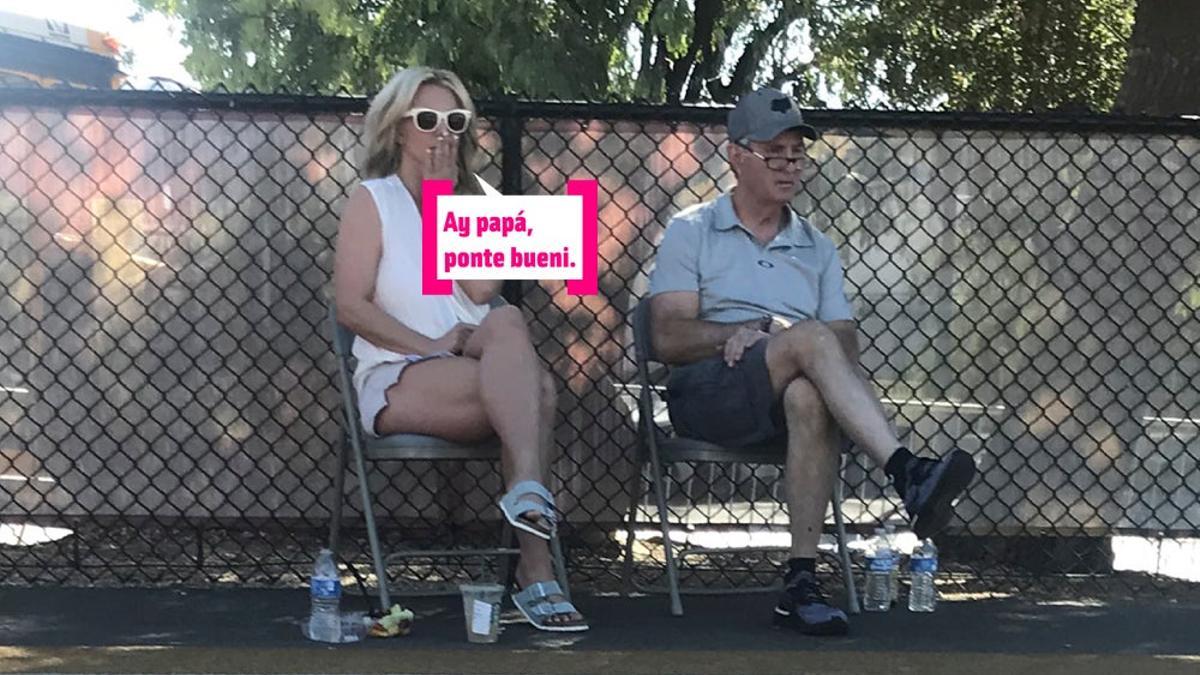 Britney Spears con su padre, Jamie Spears, que se tiene que poner bueno