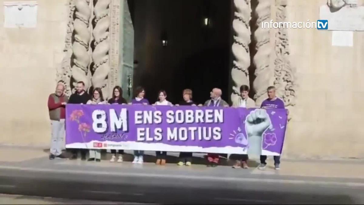 Dos pancartas en Alicante para una misma reivindicación