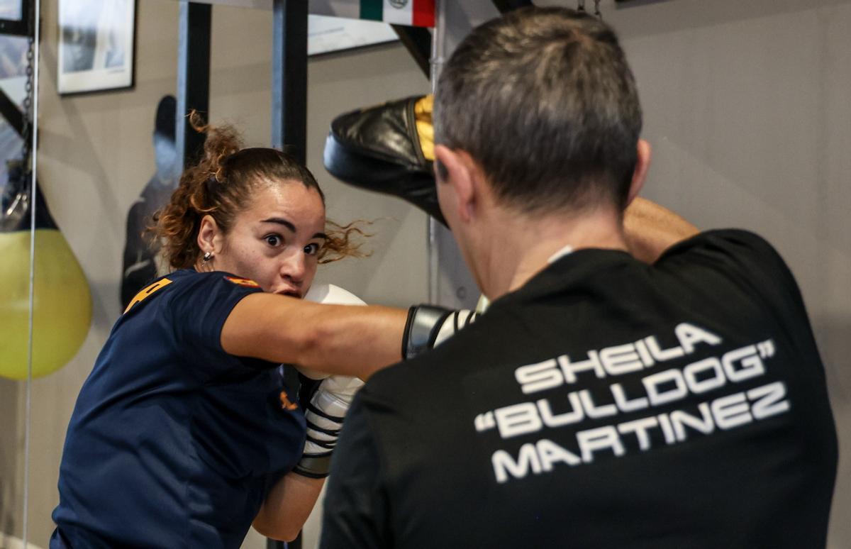 Sheila Martínez, la alicantina, campeona de Europa de boxeo de peso pluma