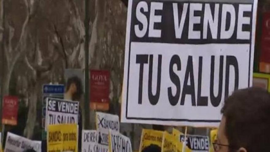 La Marea Blanca vuelve a protestar por la privatización de la Sanidad