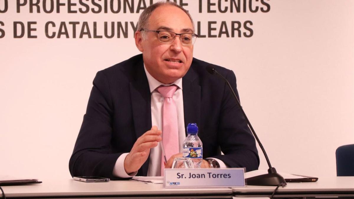 El president de l’APttCB, Joan Torres, explicant temes de la campanya de renda d’enguany