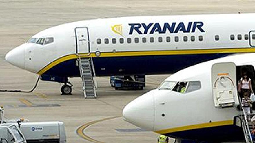 Ryanair raciona las reservas para ahorrar combustible