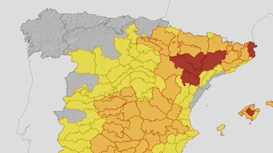 La Aemet alerta de calor extremo en tres zonas de Aragón el próximo martes