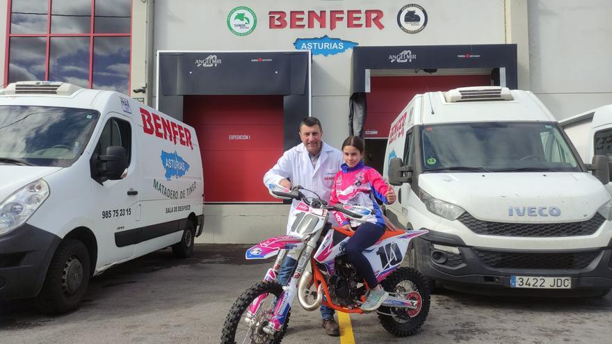 Cleo Marrón, la promesa femenina del motocross tiene solo diez años y patrocinadores en Grado