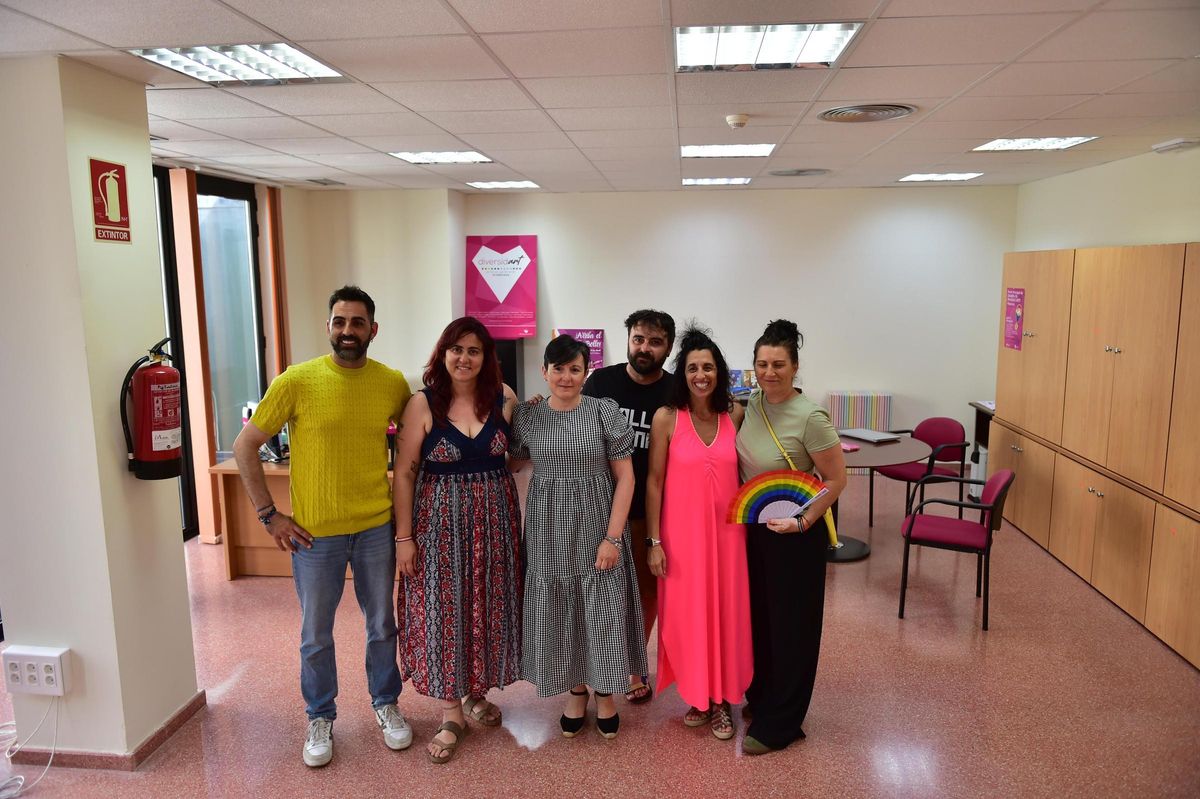 Plasencia cuenta ya con un punto de atención LGTBI.