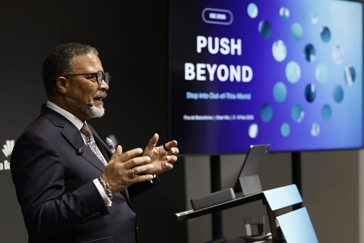 El director general de Integrated Systems Events (ISE), Mike Blackman, en la presentación dela edición de 2026.