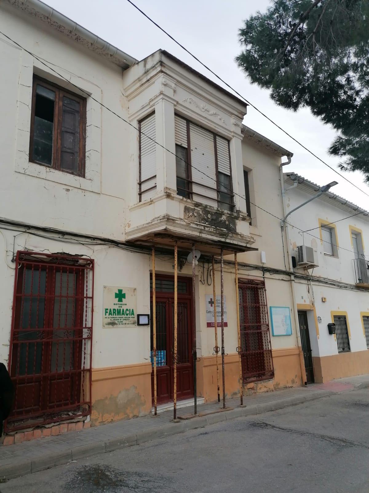 El consultorio médico de La Encina está siendo rehabilitado para retomar la actividad asistencial.