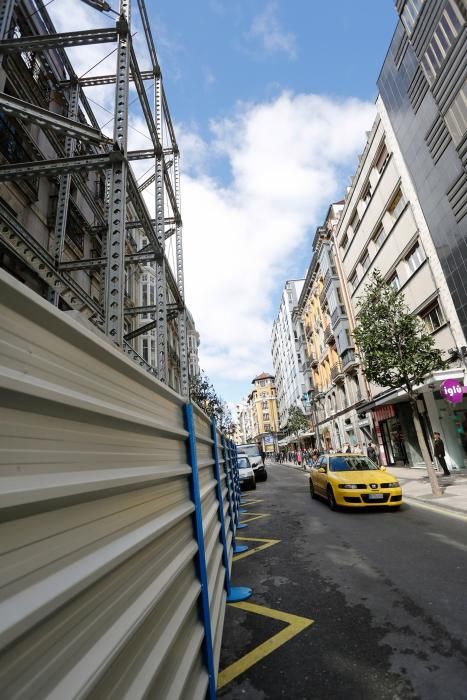 Reabre la calle Melquíades Álvarez de Oviedo