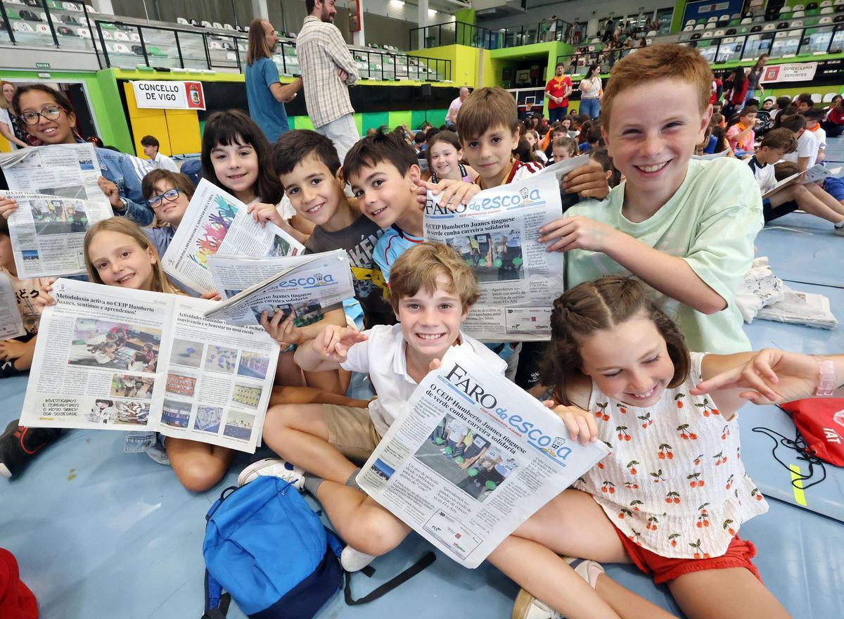 XI Premios «FARO DA ESCOLA» 2026: cientos de pequeños aprendices de periodismo en Navia
