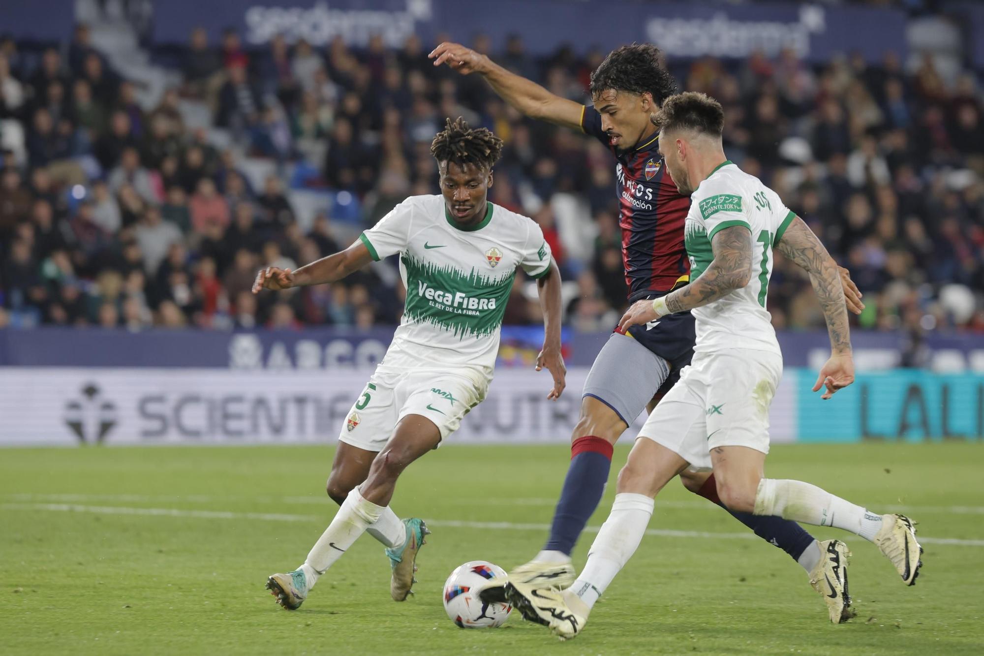 Levante UD - Elche CF en imágenes