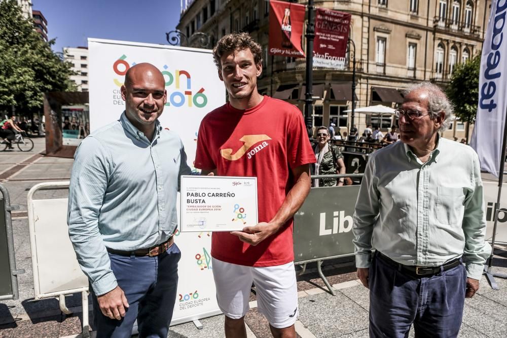 Partido de exhibición del Torneo Dionisio Nespral entre Pablo Carreño y Albert Montañés en el Paseo de Begoña