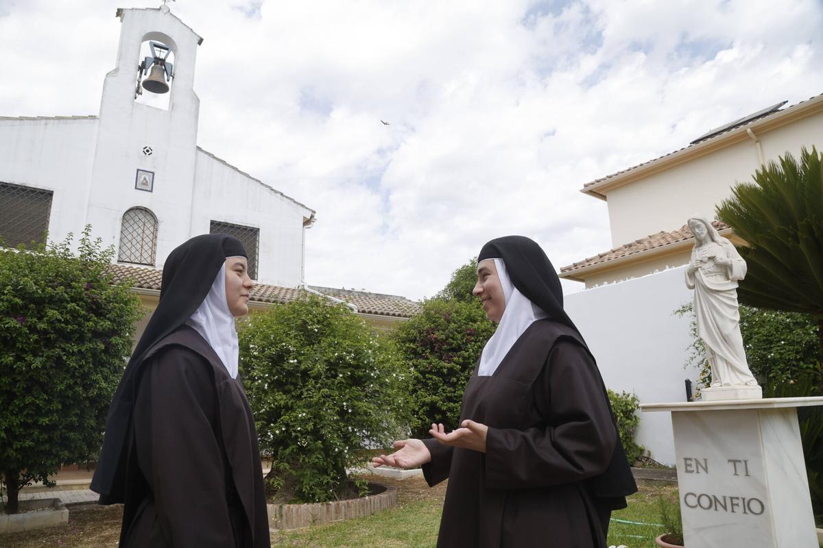 A.J.González Córdoba Monjas del monasterio convento de clausura de las carmelitas del Sagrado Corazón de Jesús