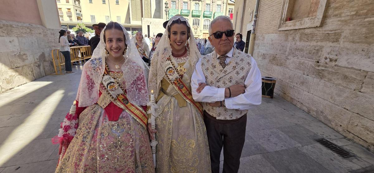 Comisiones de falla en la Procesión de la Virgen (1/7)