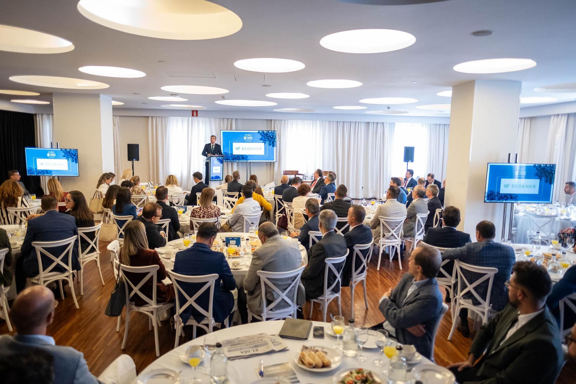 Foro con Manuel Domínguez