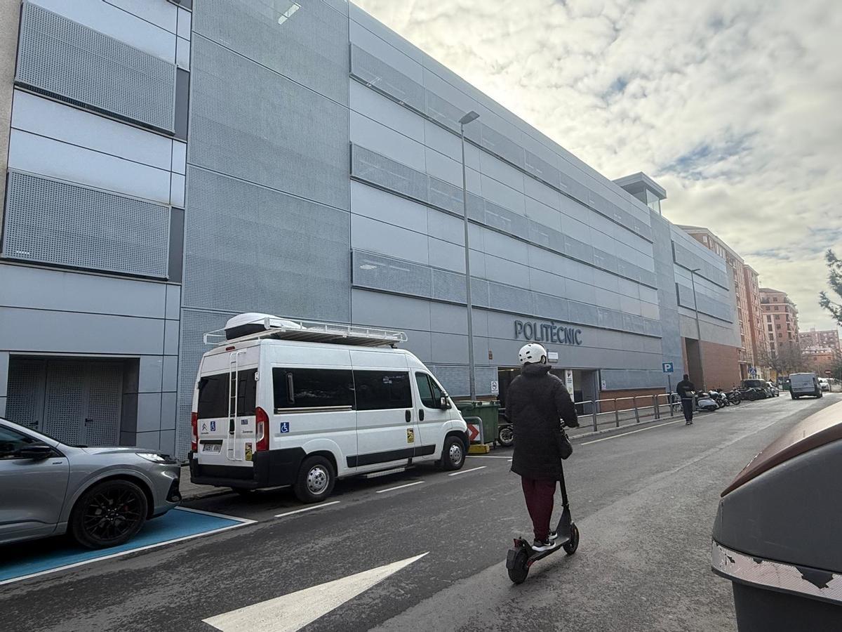 El alumnado del IES Politècnic de Castelló ha presentado una denuncia por el comportamiento de uno de sus profesores.
