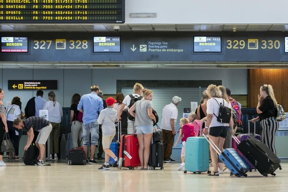 Operación salida de agosto en el aeropuerto de Gran Canaria