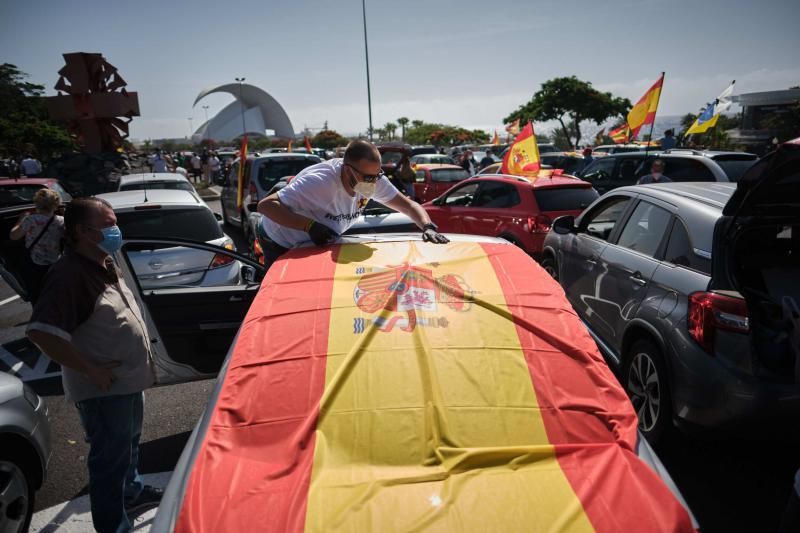 Manifestación de VOX en Santa Cruz de Tenerife  | 23/05/2020 | Fotógrafo: Andrés Gutiérrez Taberne