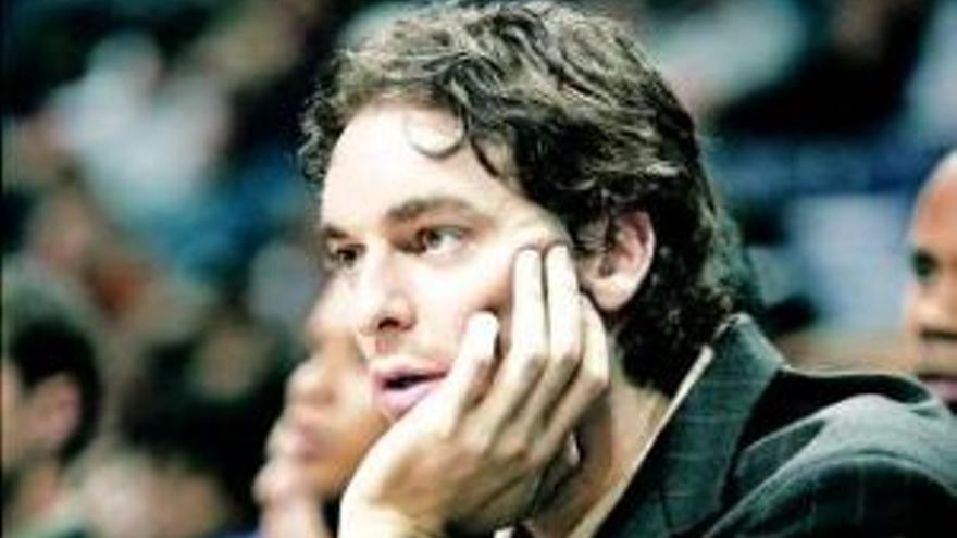 Pau Gasol aguarda su estreno con Navarro