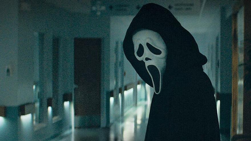 &#039;Scream&#039;: lo que cabe en el ombligo