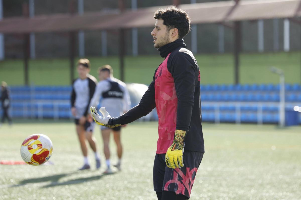 Nando Almodóvar durante un entrenamiento esta temporada.