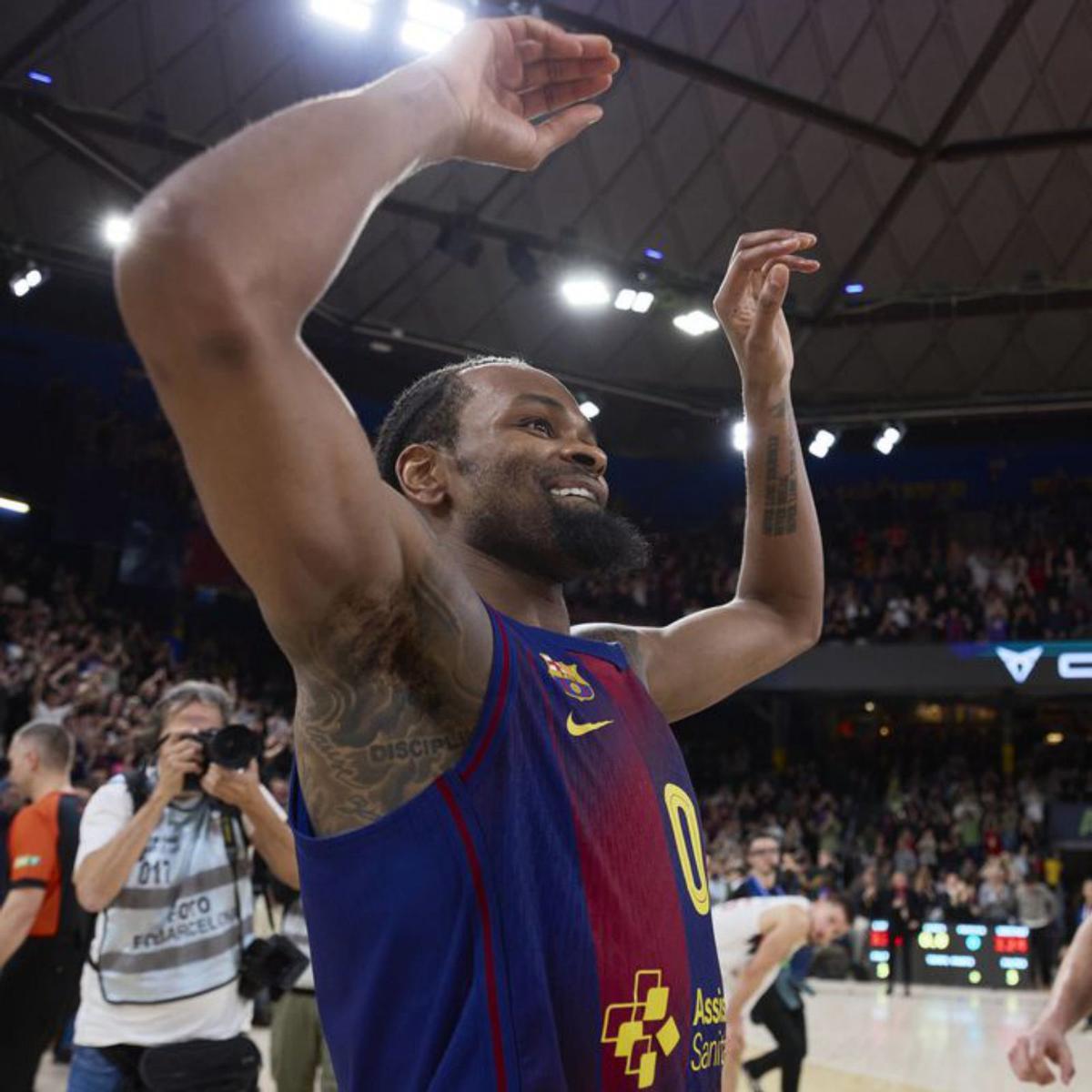 Un Punter demolidor salva la ratxa en la tercera pròrroga