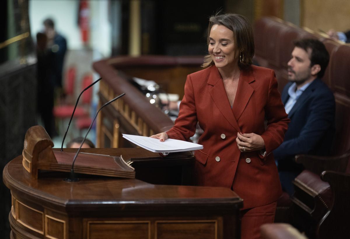 L’oposició acusa el Govern d’«endeutar» Espanya amb una finalitat electoralista L’oposició acusa el Govern d’«endeutar» Espanya amb una finalitat electoralista