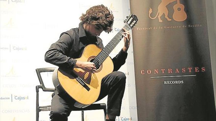 La Fundación Cajasol pone en marcha un ciclo cervantino de guitarra