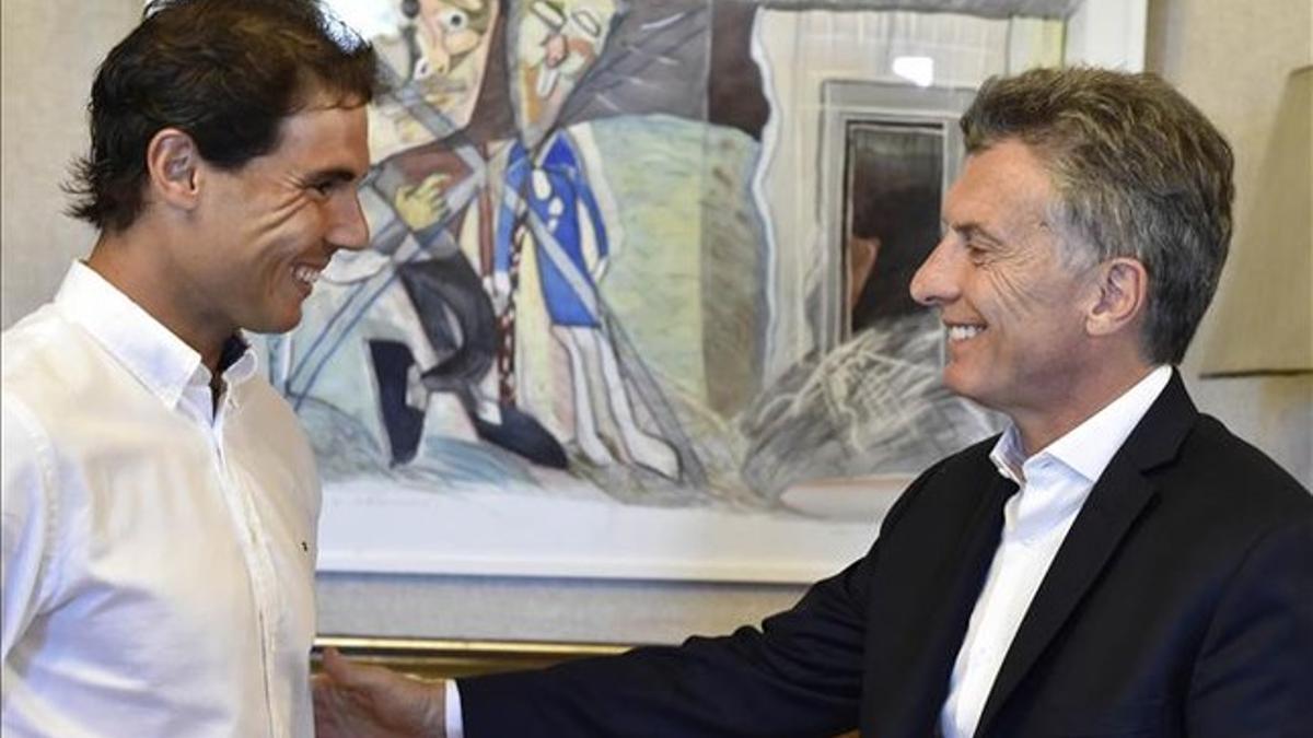 Nadal, departiendo con Mauricio Macri en la Casa Rosada