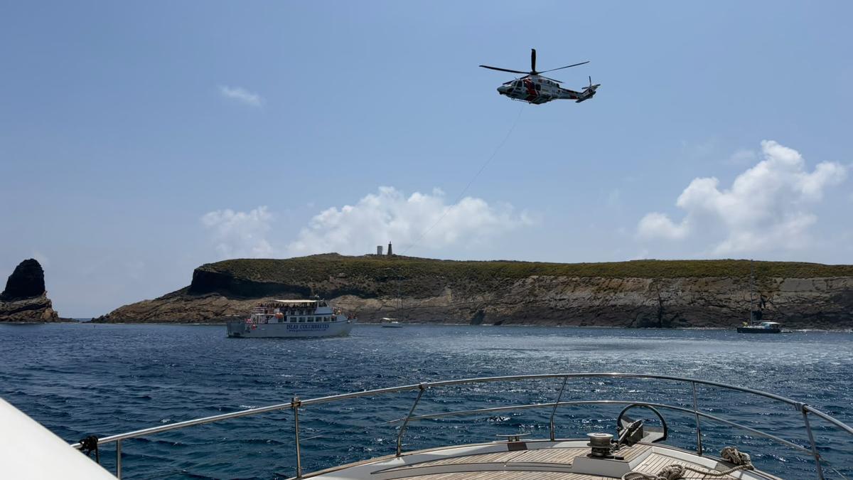 Vídeo: rescate en helicóptero en les Illes Columbretes