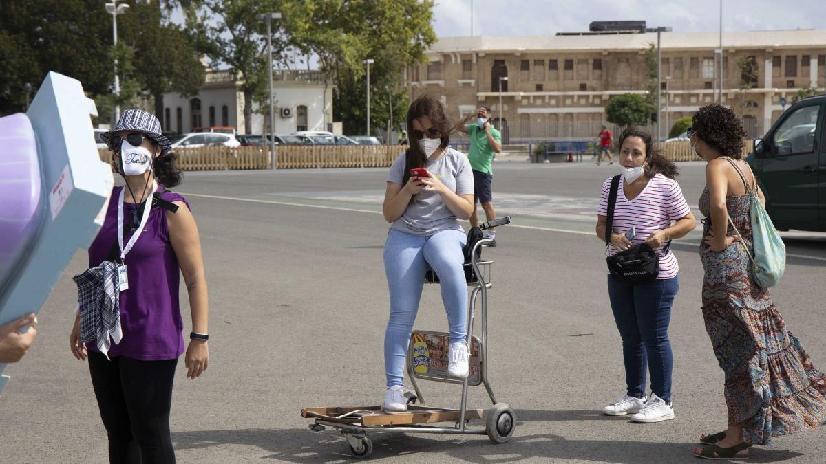 Búscate en la recogida de Ninots