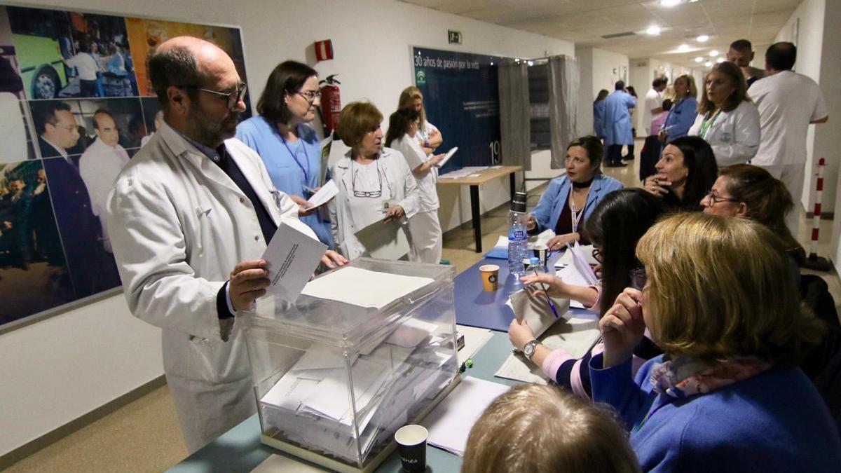 Votación en el hospital Reina Sofía en las últimas elecciones sindicales de 2019.