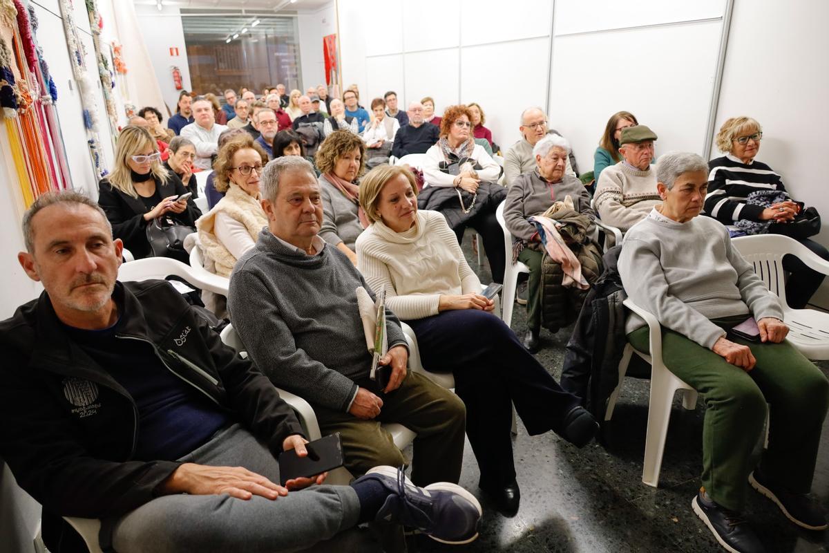 Asistentes a la charla sobre arqueología
