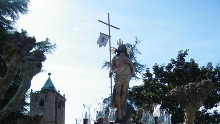 Radiante Resurrección en Villaviciosa