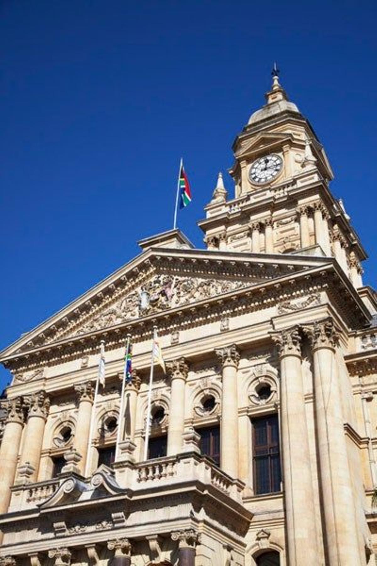 El Ayuntamiento de Ciudad del Cabo se ubica en el área conocida como City Bowl.