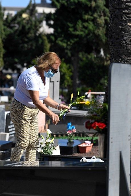 31 de octubre en el cementerio de San Lázaro