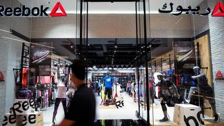 Adidas venderá su filial Reebook -