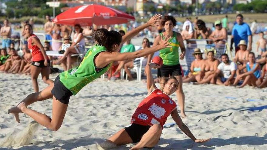 Un lance de un partido femenino. // Gustavo Santos