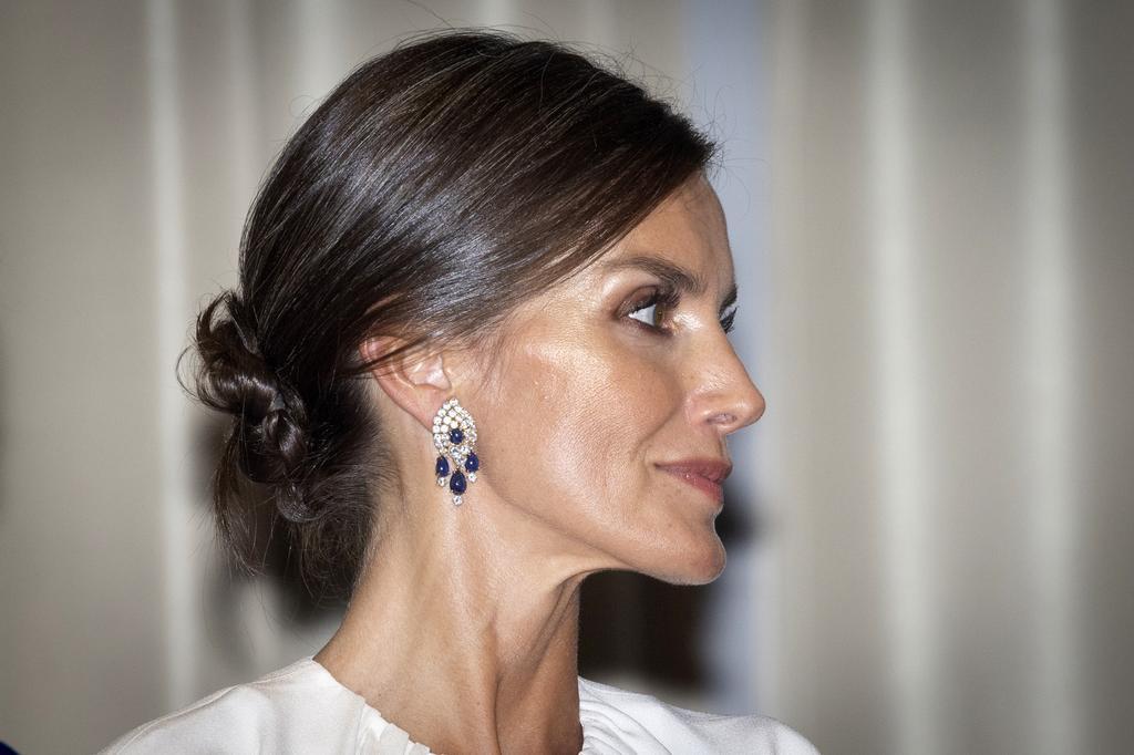 Doña Letizia, con un moño bajo