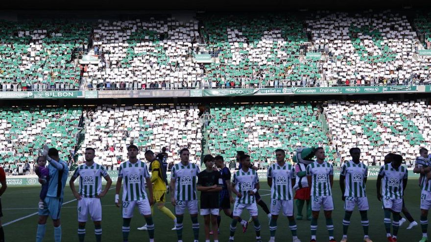 El espectacular mosaico en El Arcángel a los sones del himno del Córdoba CF