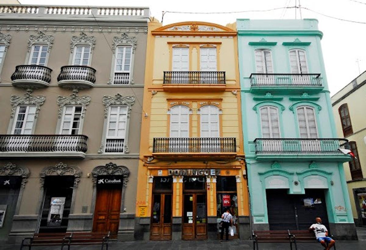 Algunos de los edificios modernistas de la calle Triana