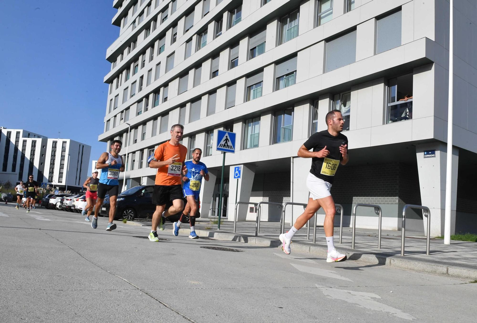 Más de mil corredores completan la carrera popular de Matogrande a Xuxán